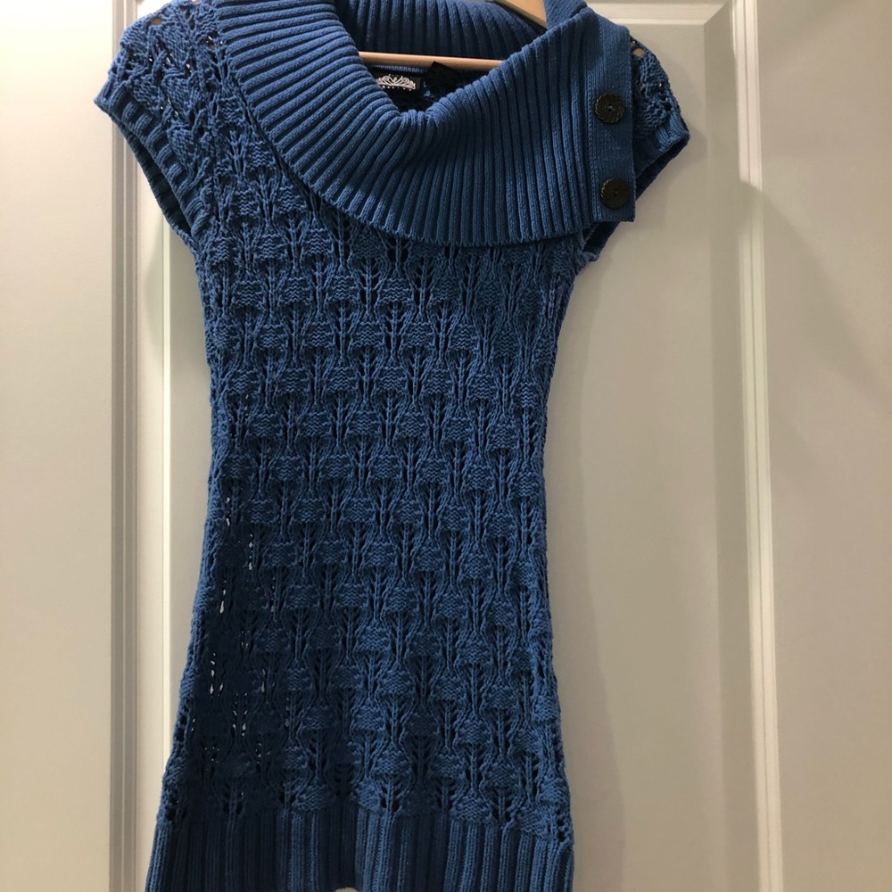 Blue knitted blouse